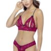 Reggiseno in pizzo rosso coppe aperte perizoma coordinato dettagli neri eleganti sensuale elegante raffinata
